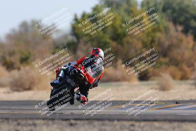 media/Dec-18-2022-SoCal Trackdays (Sun) [[8099a50955]]/Turn 7 Backside (1125am)/